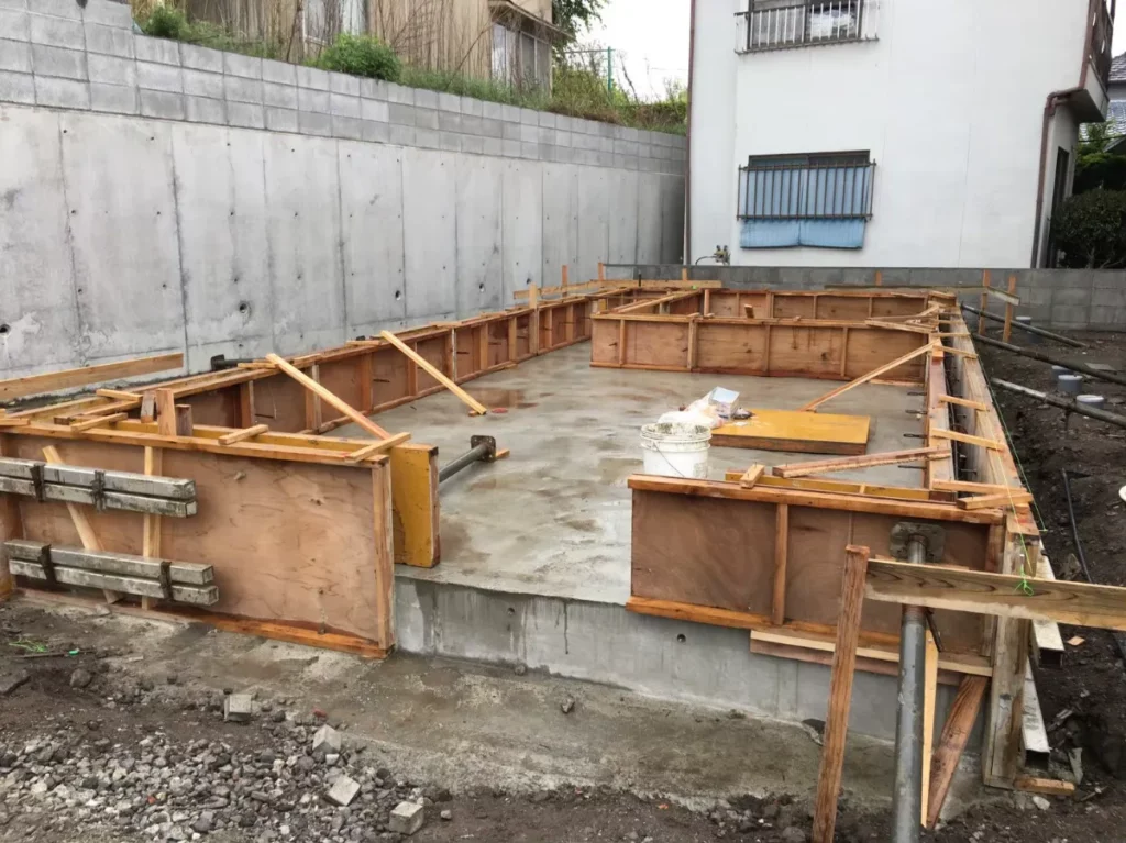 基礎工事